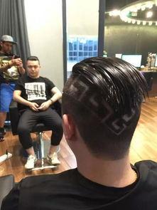 欧美男性雕刻视频,探索肌肉与线条之美