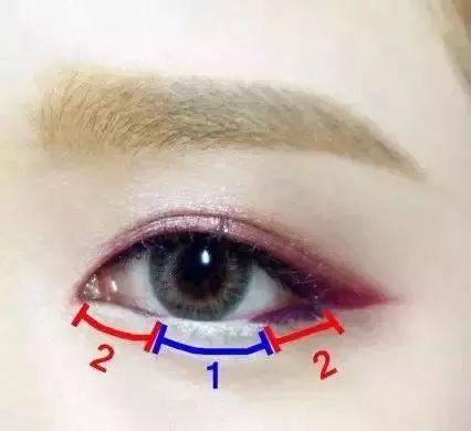 眼影欧美眼线画法视频,打造深邃电眼魅力教程