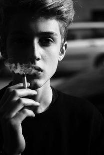 欧美帅哥短片视频大全