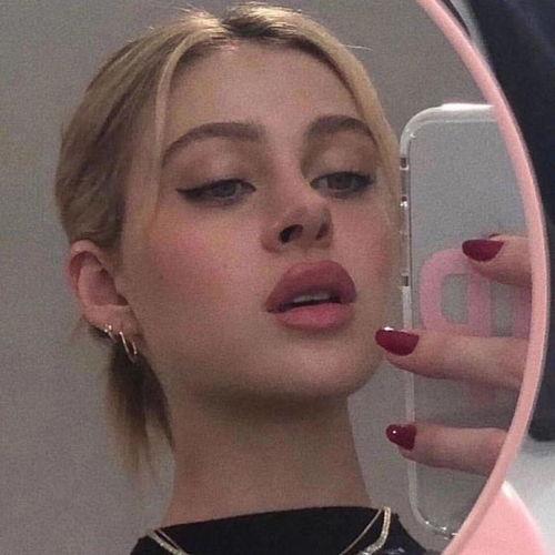 欧美自拍动作分解视频,解锁时尚自拍新姿势