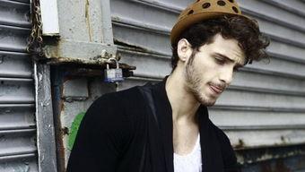 欧美帅哥巨帅视频大全,盘点那些让人惊艳的帅气面孔