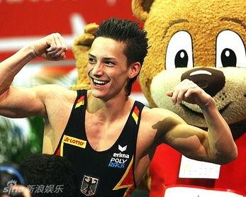 欧美赛场帅哥视频