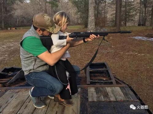 欧美小孩射击视频在线观看,揭秘童趣世界中的射击乐趣